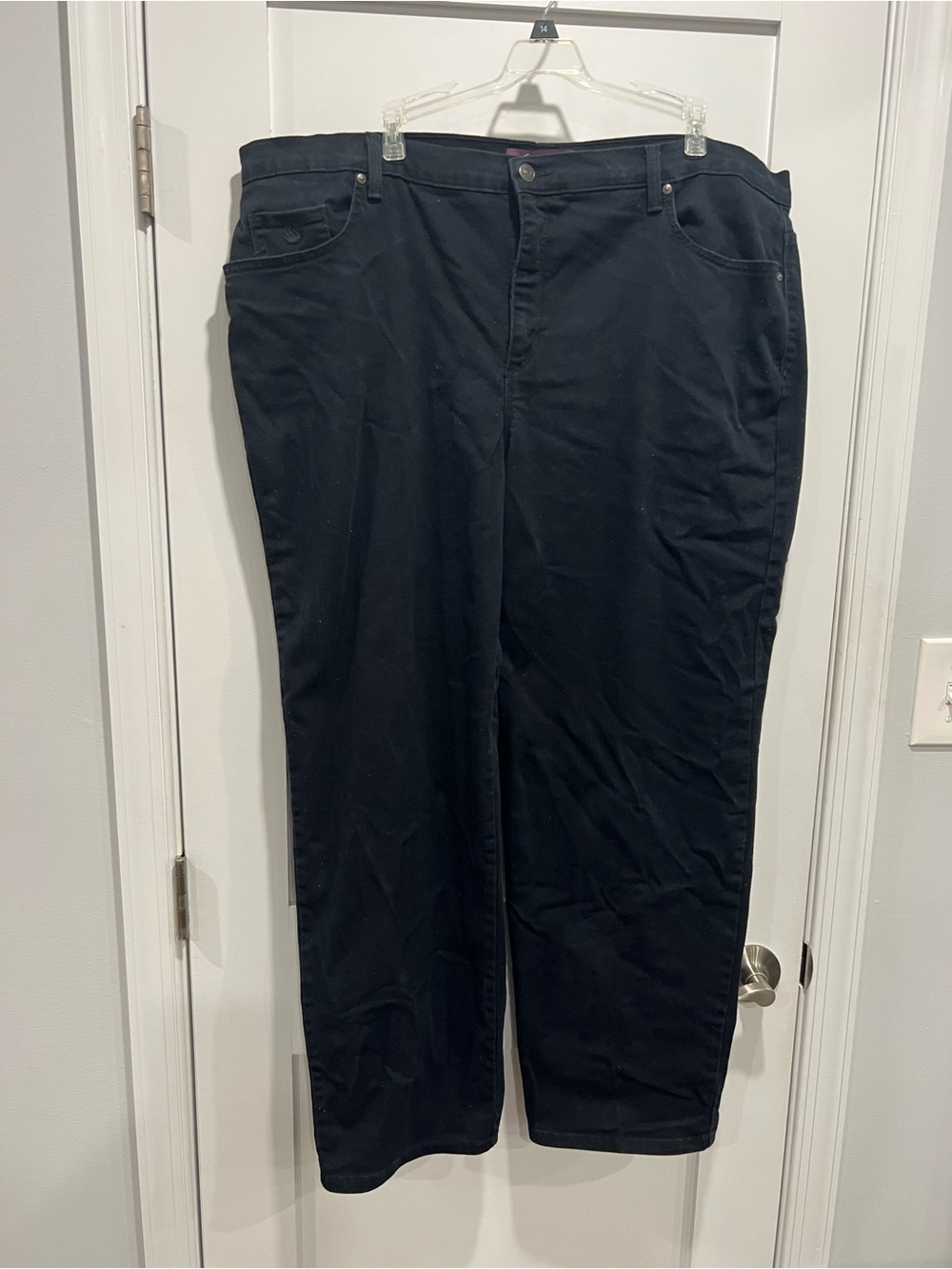 Gloria Vanderbilt Black Straight Leg Amanda Jeans